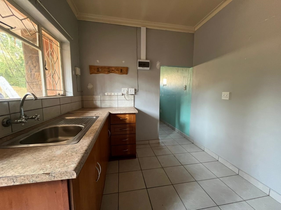 1 Bedroom Property for Sale in Wilkoppies North West